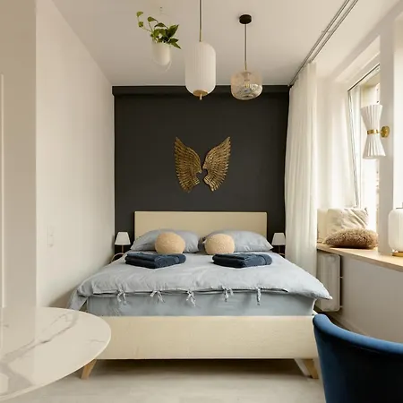 Romantic Hoza Downtown Apartman *