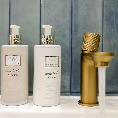 Romantic Hoza Downtown Appartamento